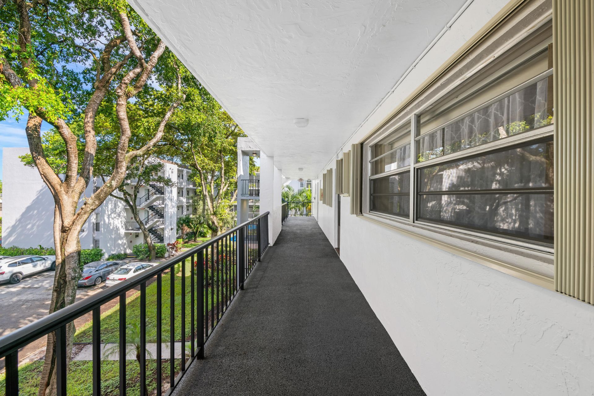 483 N Pine Island Road, Unit C304, Plantation, FL 33324 Photo