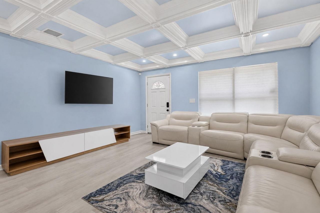 2220 N 47th Avenue, Hollywood, FL 33021 Photo