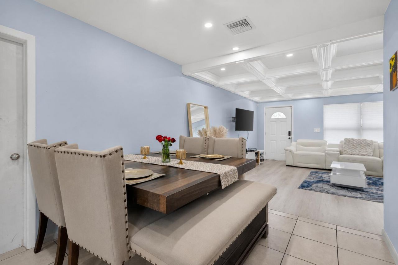2220 N 47th Avenue, Hollywood, FL 33021 Photo