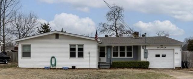 928 S Maple Street, Siloam Springs, AR 72761 Main Photo