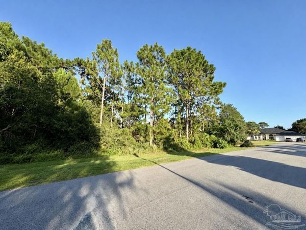 N/A Holley Club Dr, Navarre, FL 32566