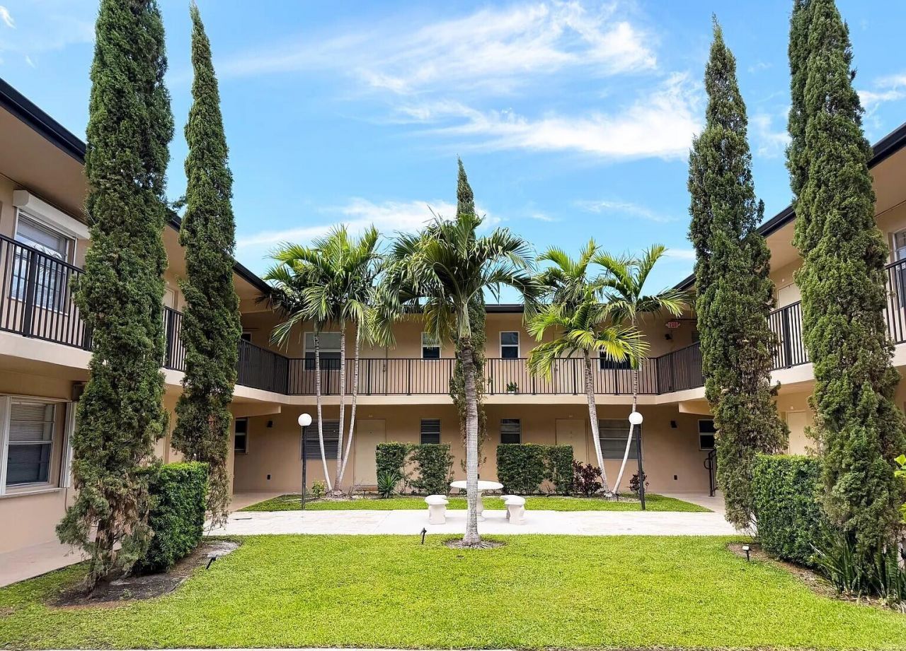 205 NE 3rd Street, Unit 104, Boynton Beach, FL 33435 Photo