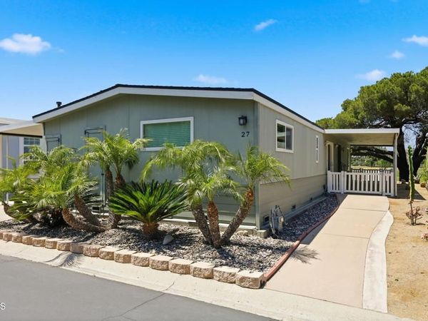 27 Isabel Avenue, Unit 64, Camarillo, CA 93012