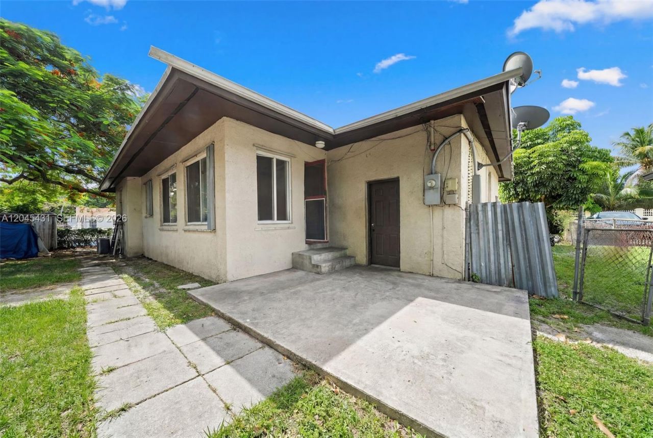 5901 SW 62nd St, Miami, FL 33143 Photo