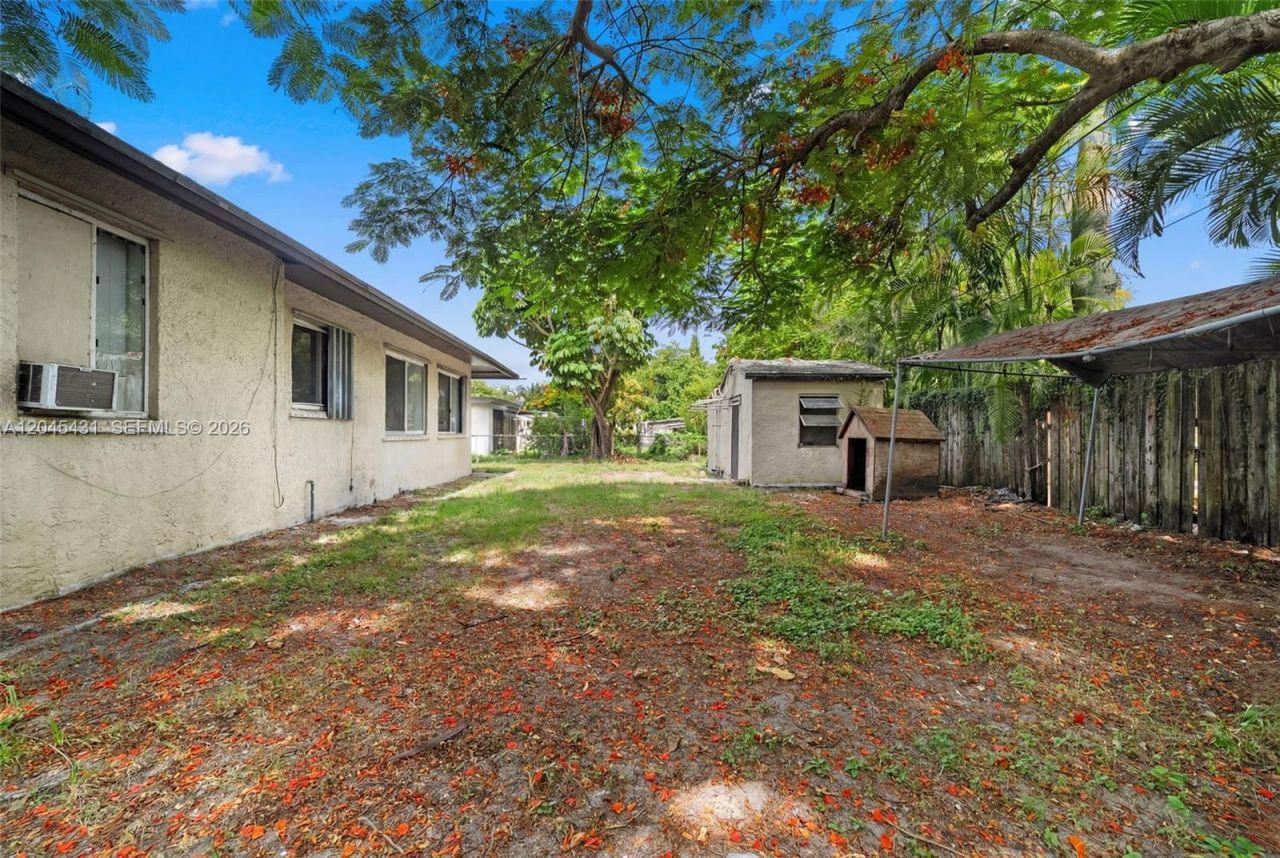 5901 SW 62nd St, Miami, FL 33143 Photo