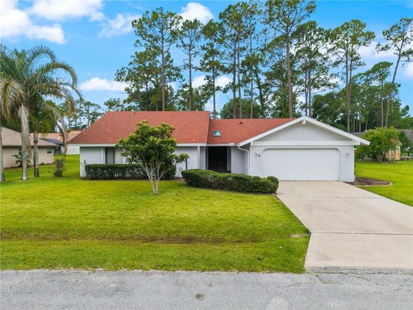 10 VILLAGE LANE , PALM COAST, FL 32164