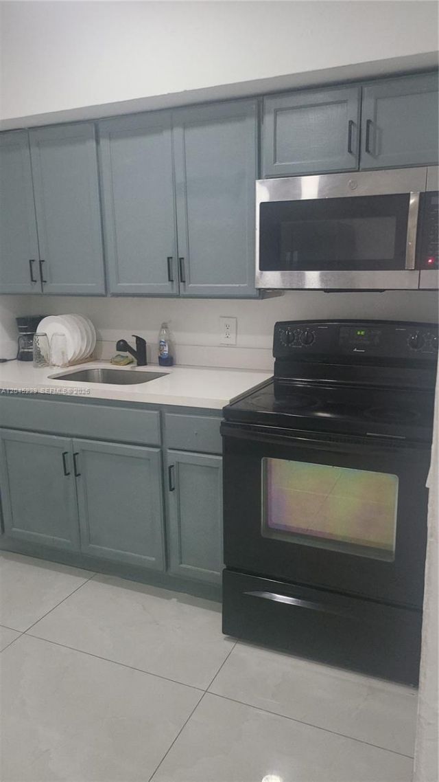 2467 NW 95th Ter , Unit Front, Miami, FL 33147 Photo