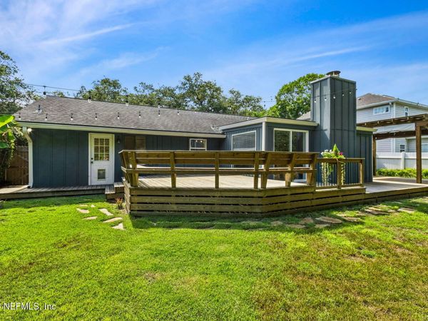 1207 14TH Street N, Jacksonville Beach, FL 32250