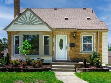 8076 Winona Avenue, Allen Park, Mi 48101