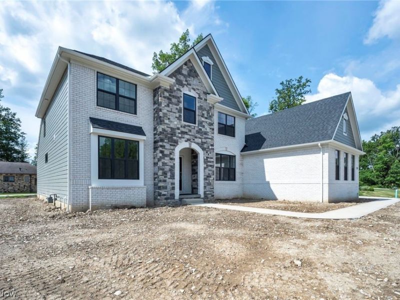 21072 Cedar Creek Drive, Strongsville, OH 44149 Photo 3