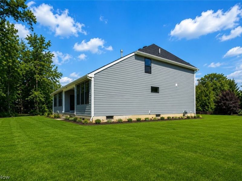21072 Cedar Creek Drive, Strongsville, OH 44149 Photo 3