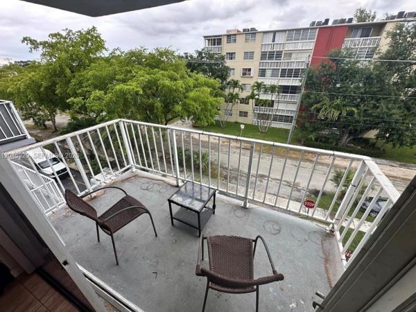 1470 NE 125th Ter, Unit 412, North Miami, FL 33161