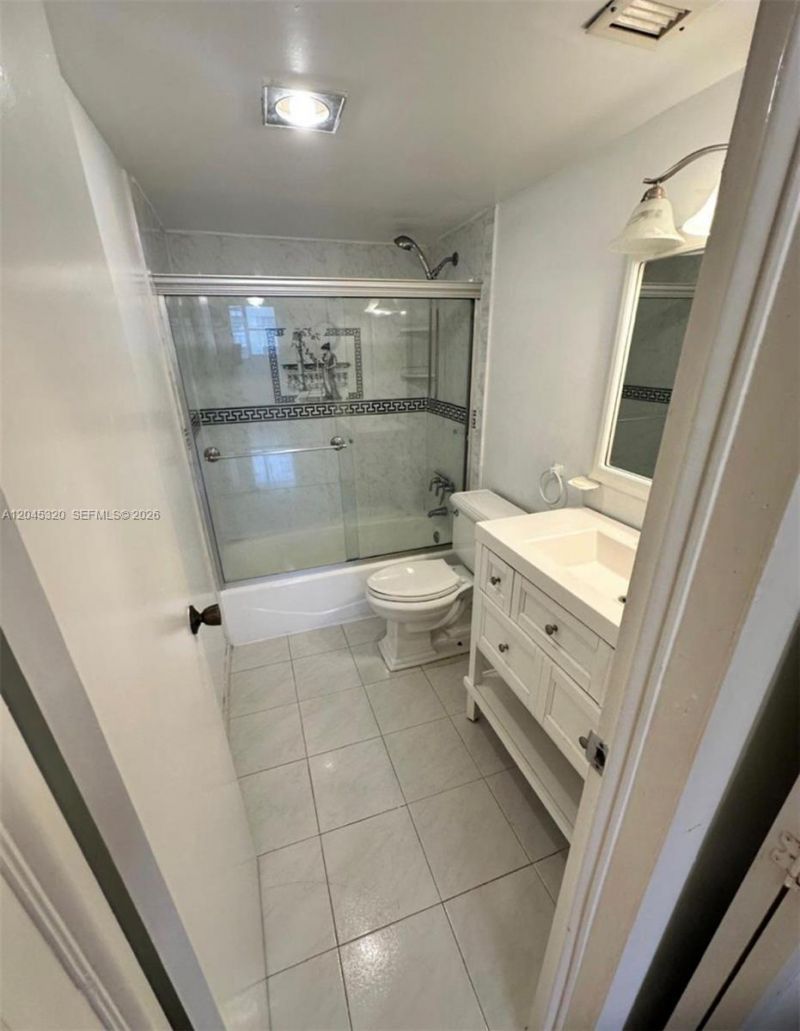 1470 NE 125th Ter, Unit 412, North Miami, FL 33161 Photo