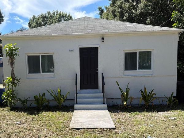 911 N 21ST STREET, FORT PIERCE, FL 34950