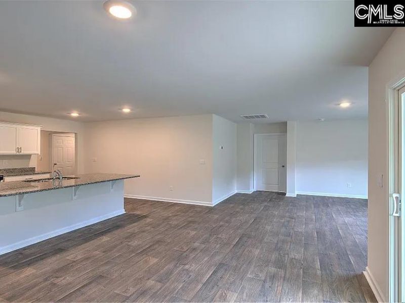 257 Carrington Drive  Photo 4