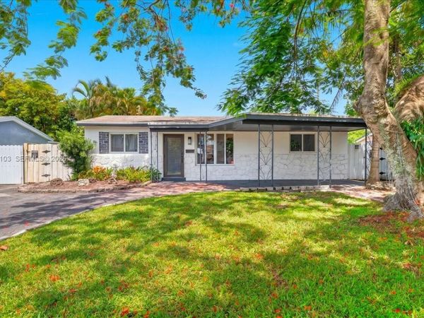 1131 N 75th Ave, Hollywood, FL 33024