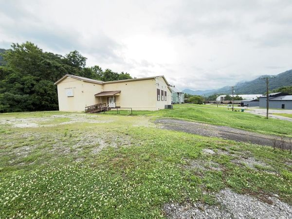 2075 Stephen St, HUGHESTON, WV 25110