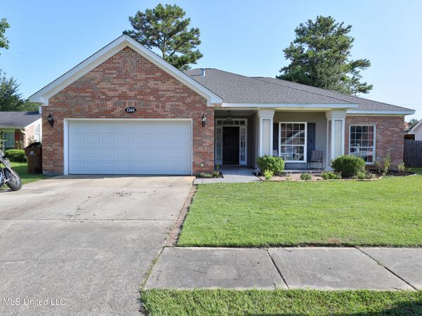 1564 Applewood Court, Biloxi, MS 39532