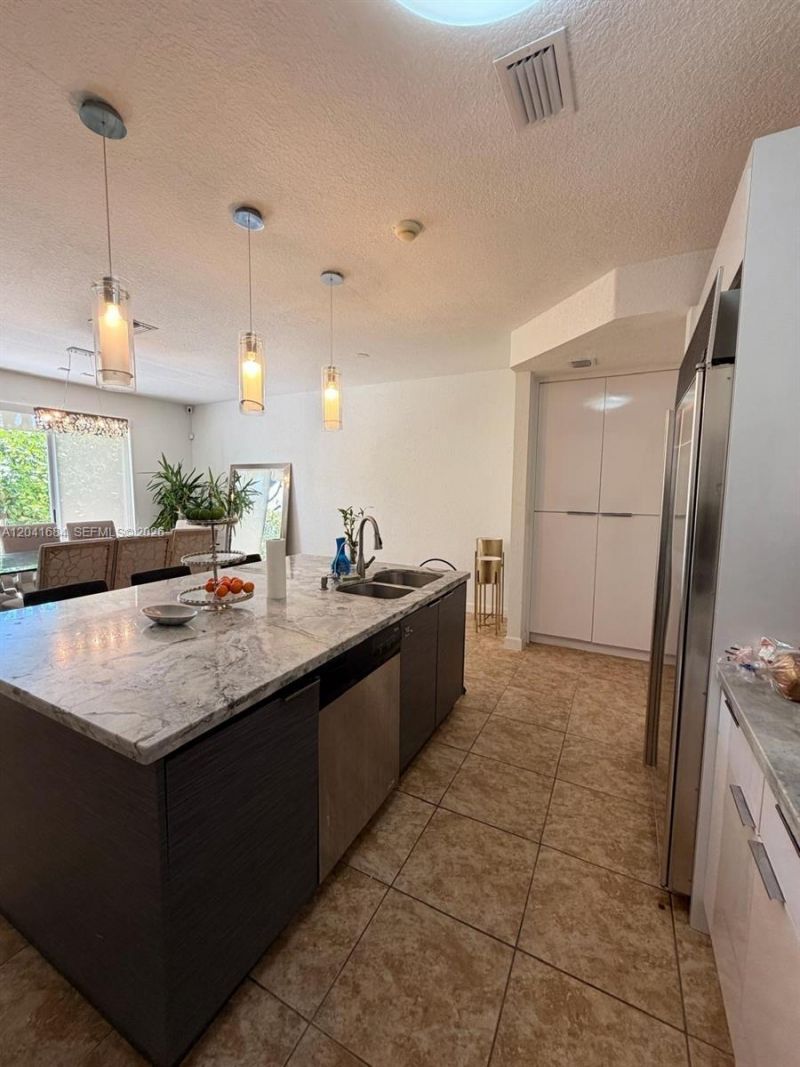 10958 NW 86th Ter , Doral, FL 33178 Photo