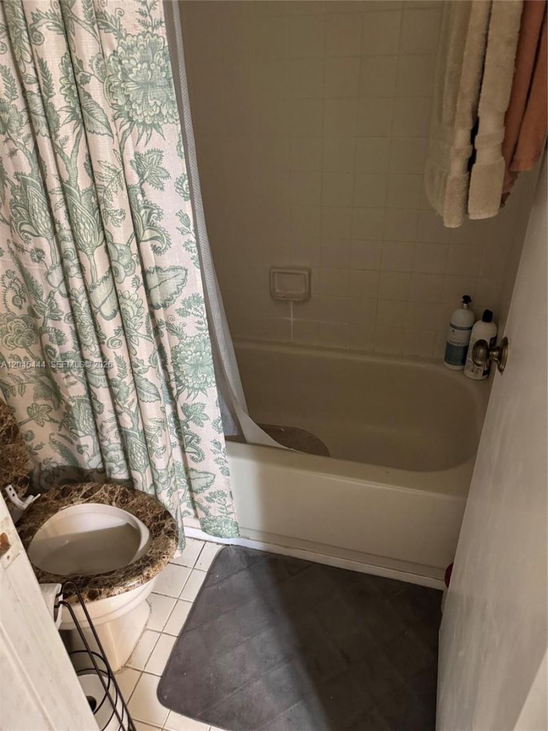 8820 SW 132nd Pl, Unit 405D-S, Miami, FL 33186 Photo