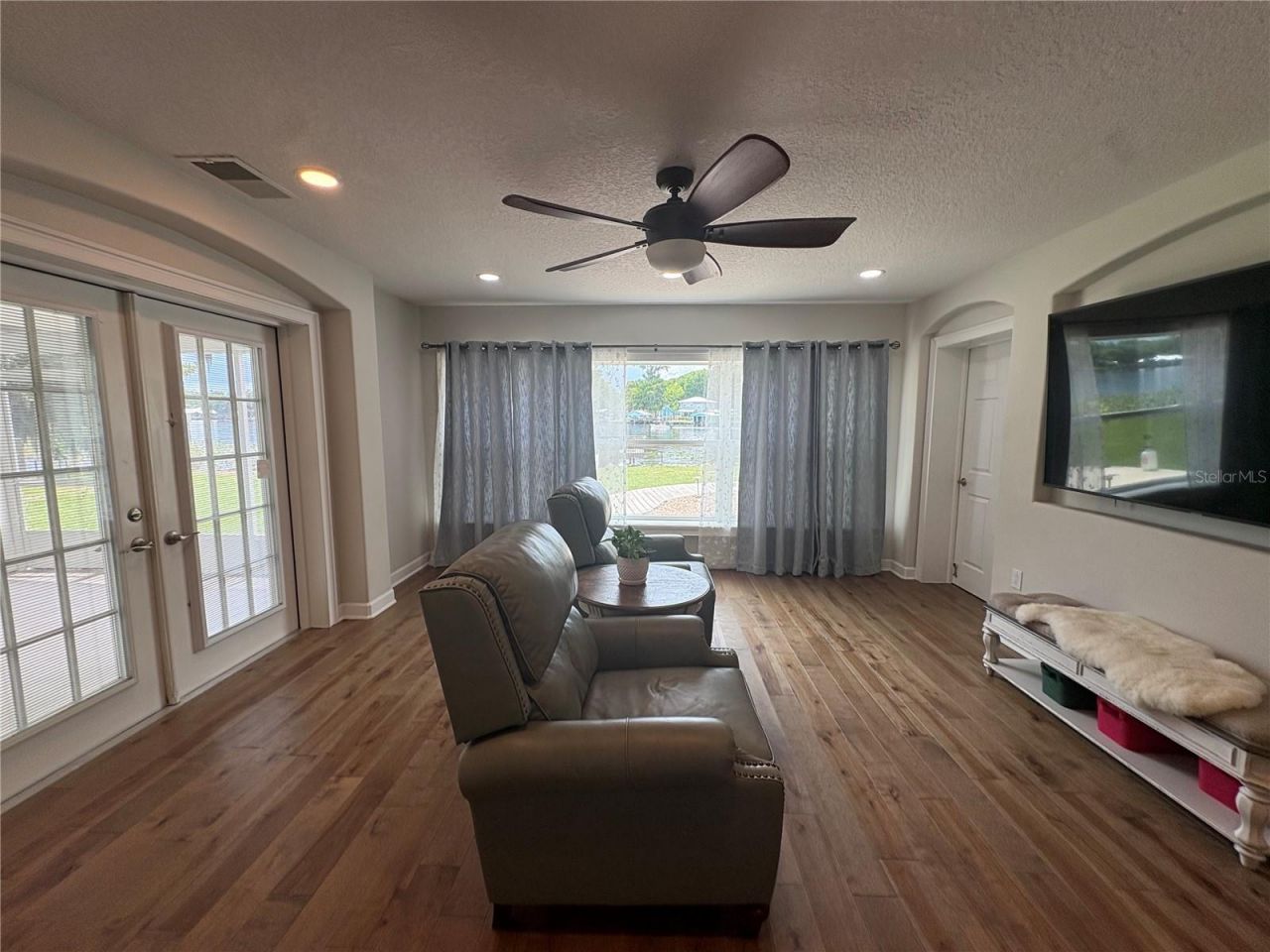 1645 Spring Garden Drive , Astor, FL 32102 Photo