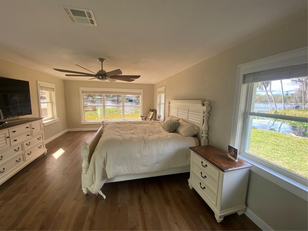 1645 Spring Garden Drive , Astor, FL 32102 Photo