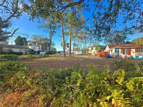 237 50TH AVENUE N, ST PETERSBURG, FL 33703