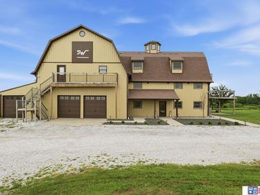 1238 S 8th Road, Douglas, NE 68344