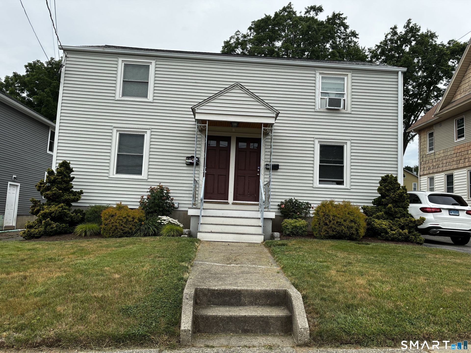 424 Rockwell, Stratford, CT 06615 Main Photo