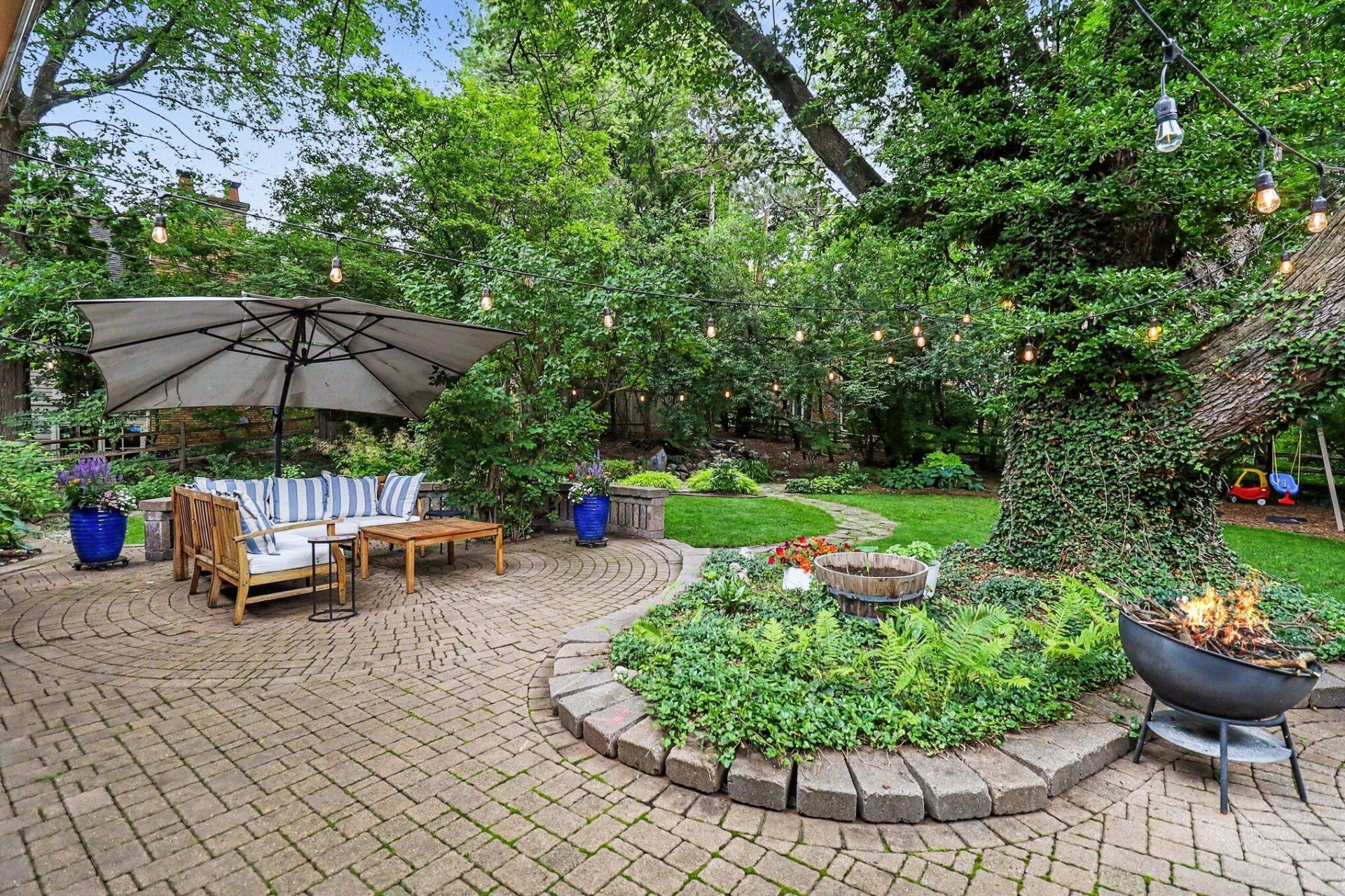 2411 Londonderry Road, Ann Arbor, MI 48104 Main Photo
