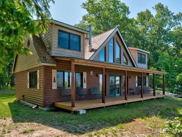 8931 00.25 Road, Garden Twp, MI 49835