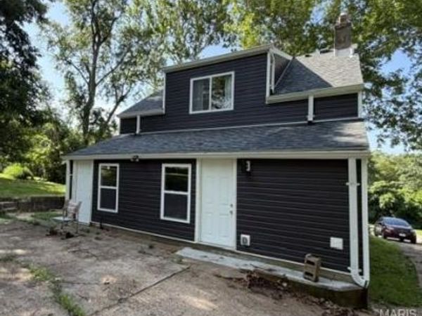10643 THORPE Avenue, St Louis, MO 63114