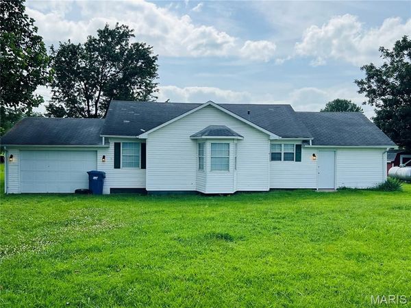 15053 State Highway 51 , Dudley, MO 63936