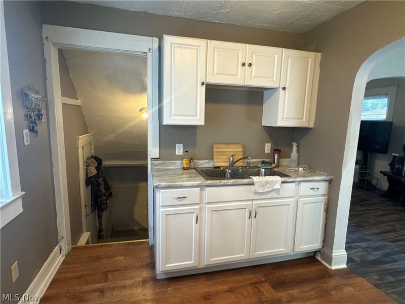 2311 Montclair Avenue, Cleveland, OH 44109 Photo 11