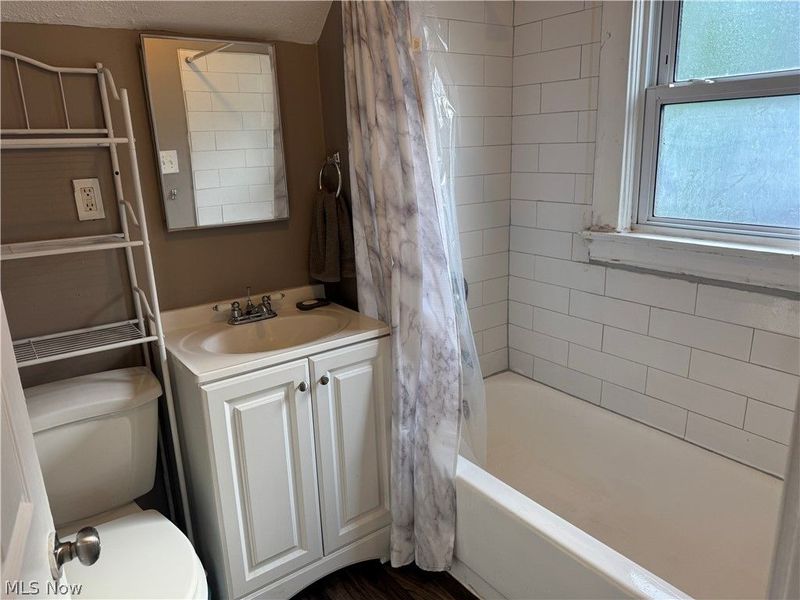 2311 Montclair Avenue, Cleveland, OH 44109 Photo 15