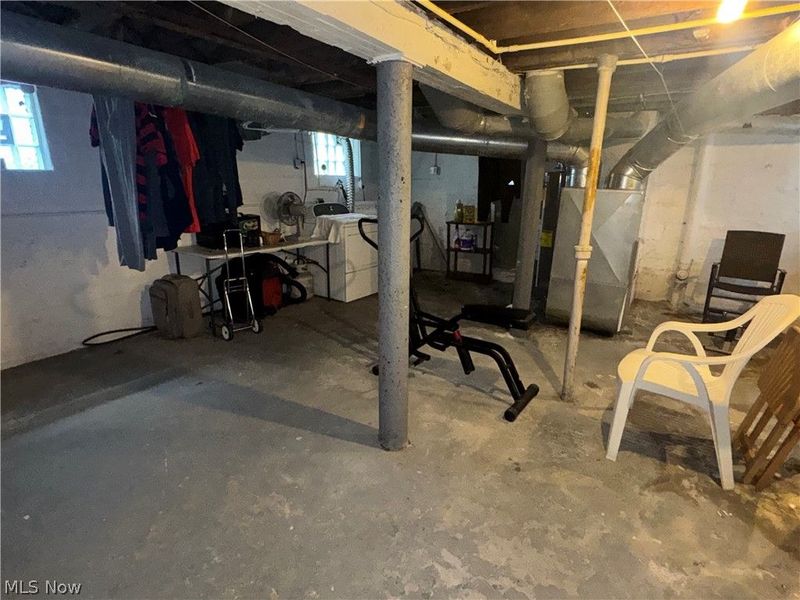 2311 Montclair Avenue, Cleveland, OH 44109 Photo 17