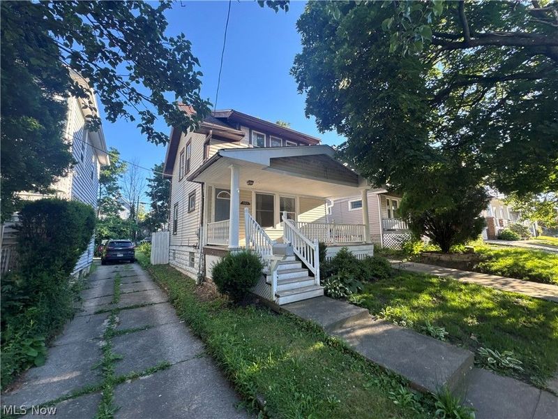 2311 Montclair Avenue, Cleveland, OH 44109 Photo 3