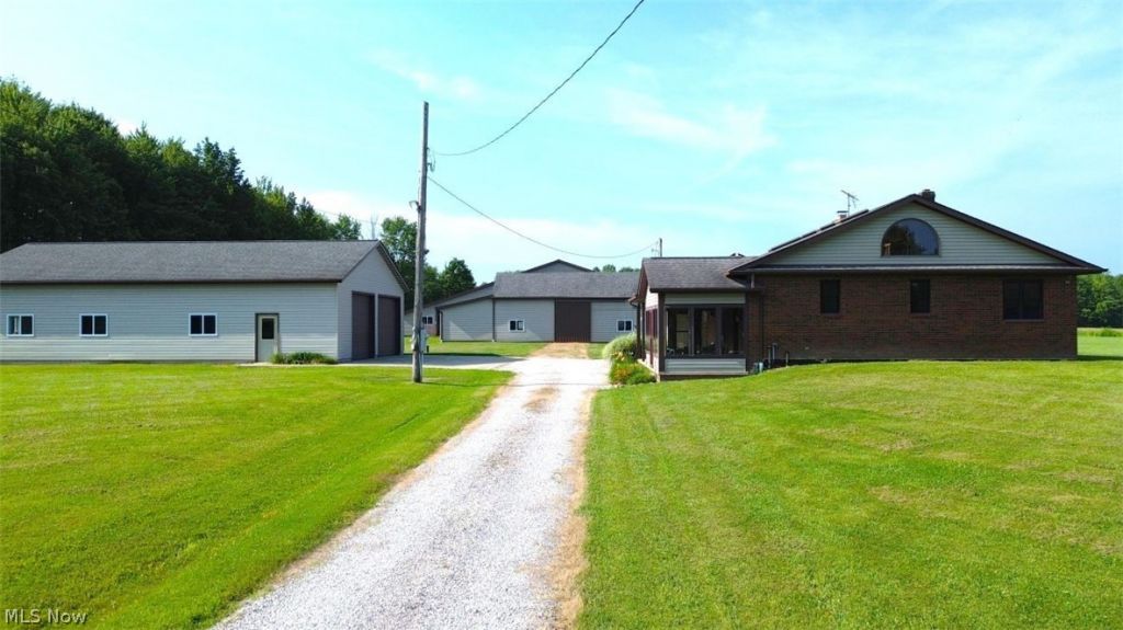 15227 Leroy Road, Thompson, OH 44086 Main Photo