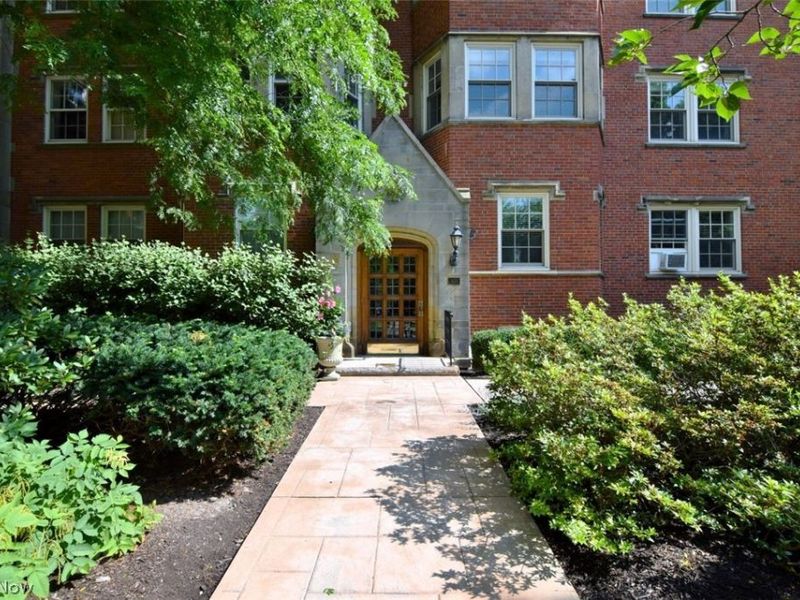 13605 Shaker Boulevard, Unit 4B, Cleveland, OH 44120 Photo 3