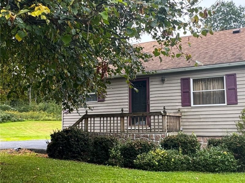 4421 State Road S, Ashtabula, OH 44004 Photo 2
