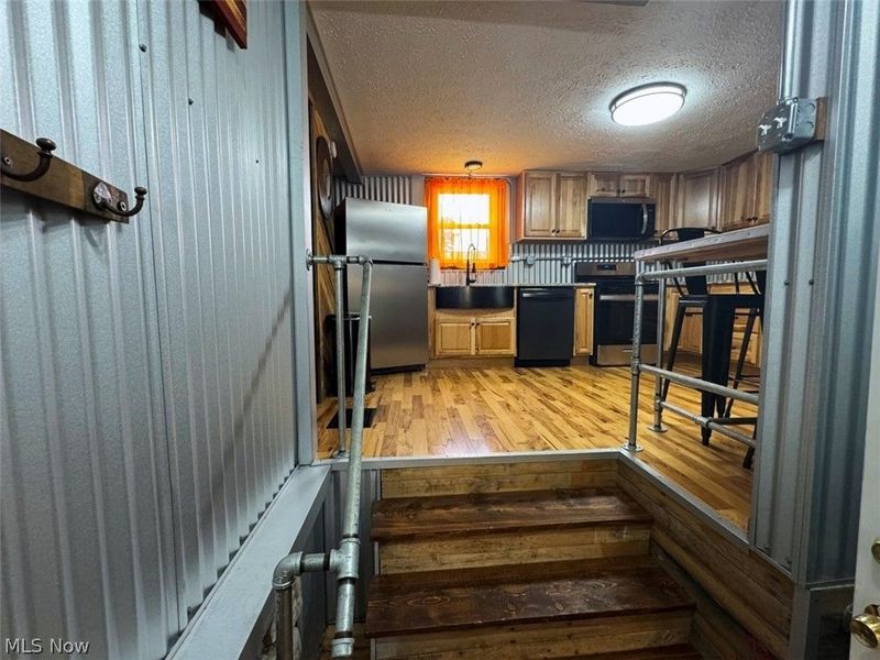 4421 State Road S, Ashtabula, OH 44004 Photo 6