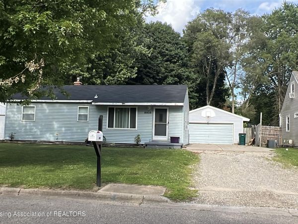6935 Cooper Road, Lansing, MI 48911