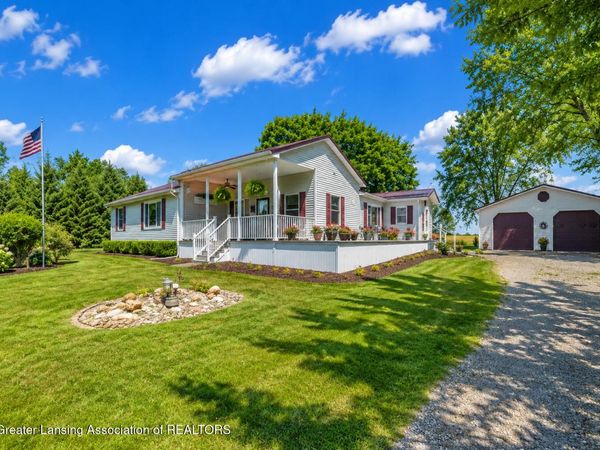 2234 W Taft Road, Perrinton, MI 48871