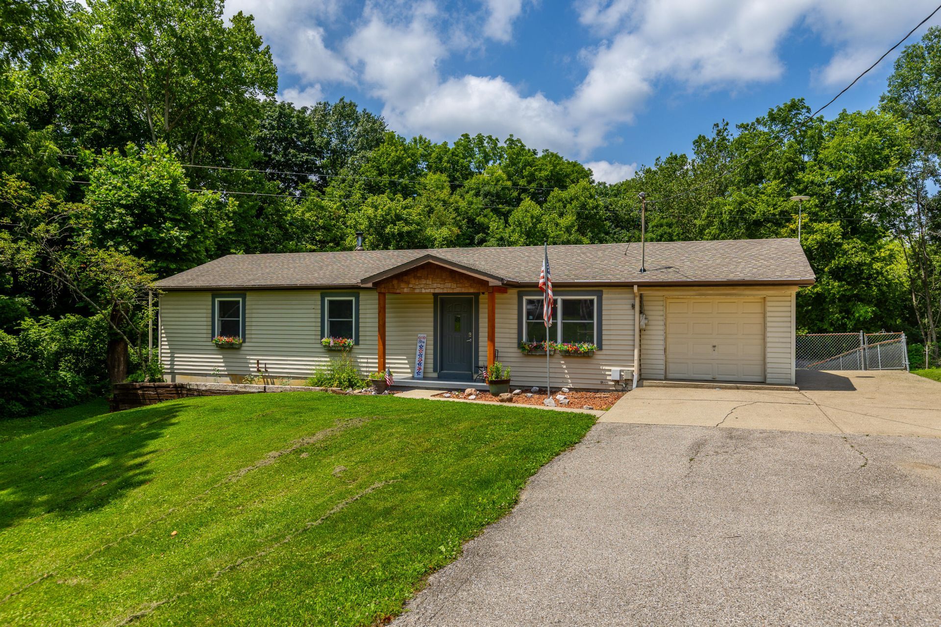 1417 North Bend Road, Hebron, KY 41048 Main Photo