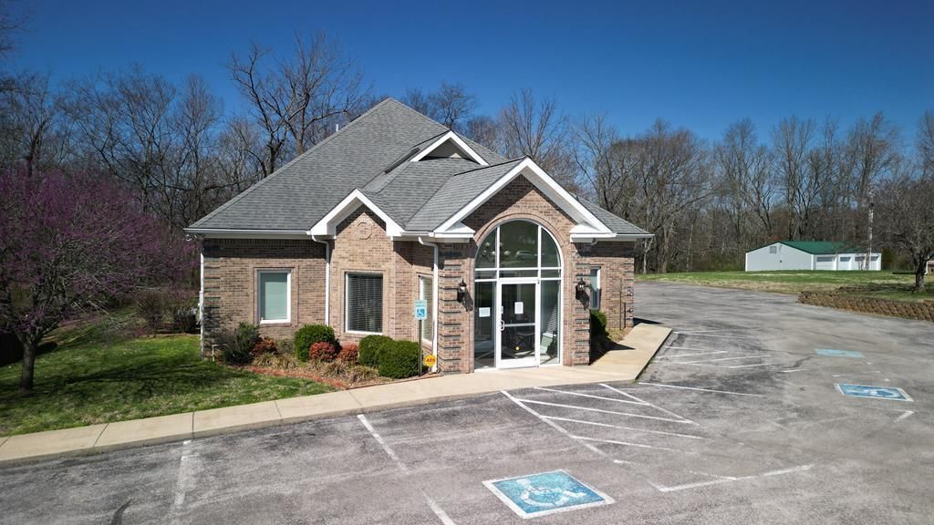 315 Cool Water Court, Hopkinsville, KY 42240