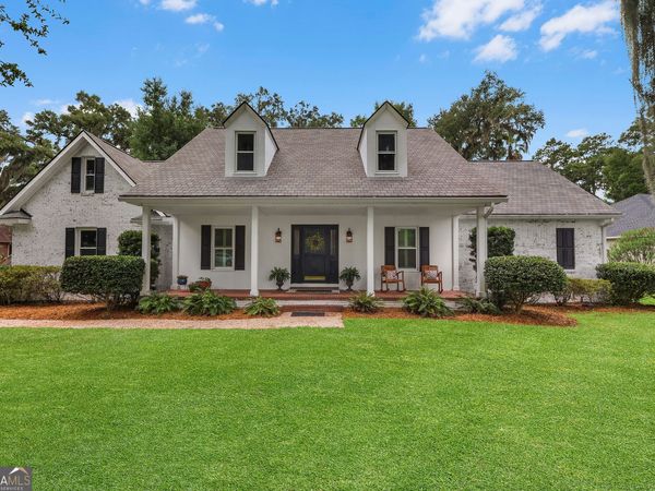1154 River Drive SW, Darien, GA 31305