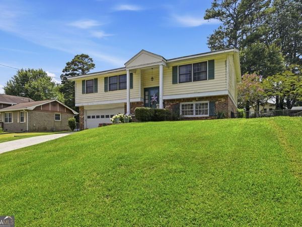 6049 Fairfield Drive, Morrow, GA 30260