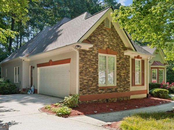 1611 Flowering Dogwood Drive, Powder Springs, GA 30127