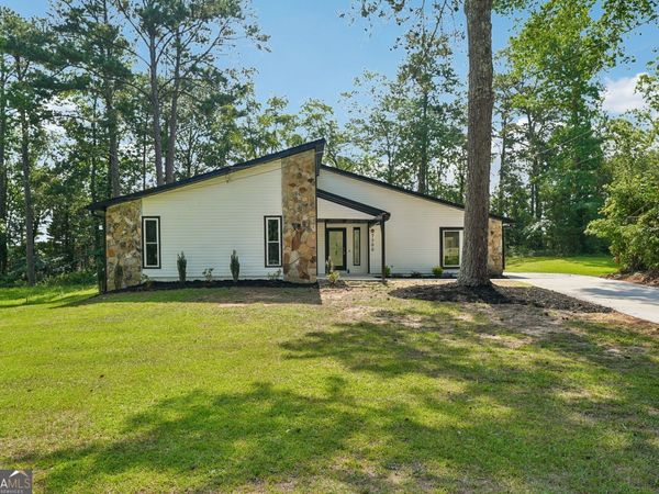 7300 Buck Creek Drive, Fairburn, GA 30213