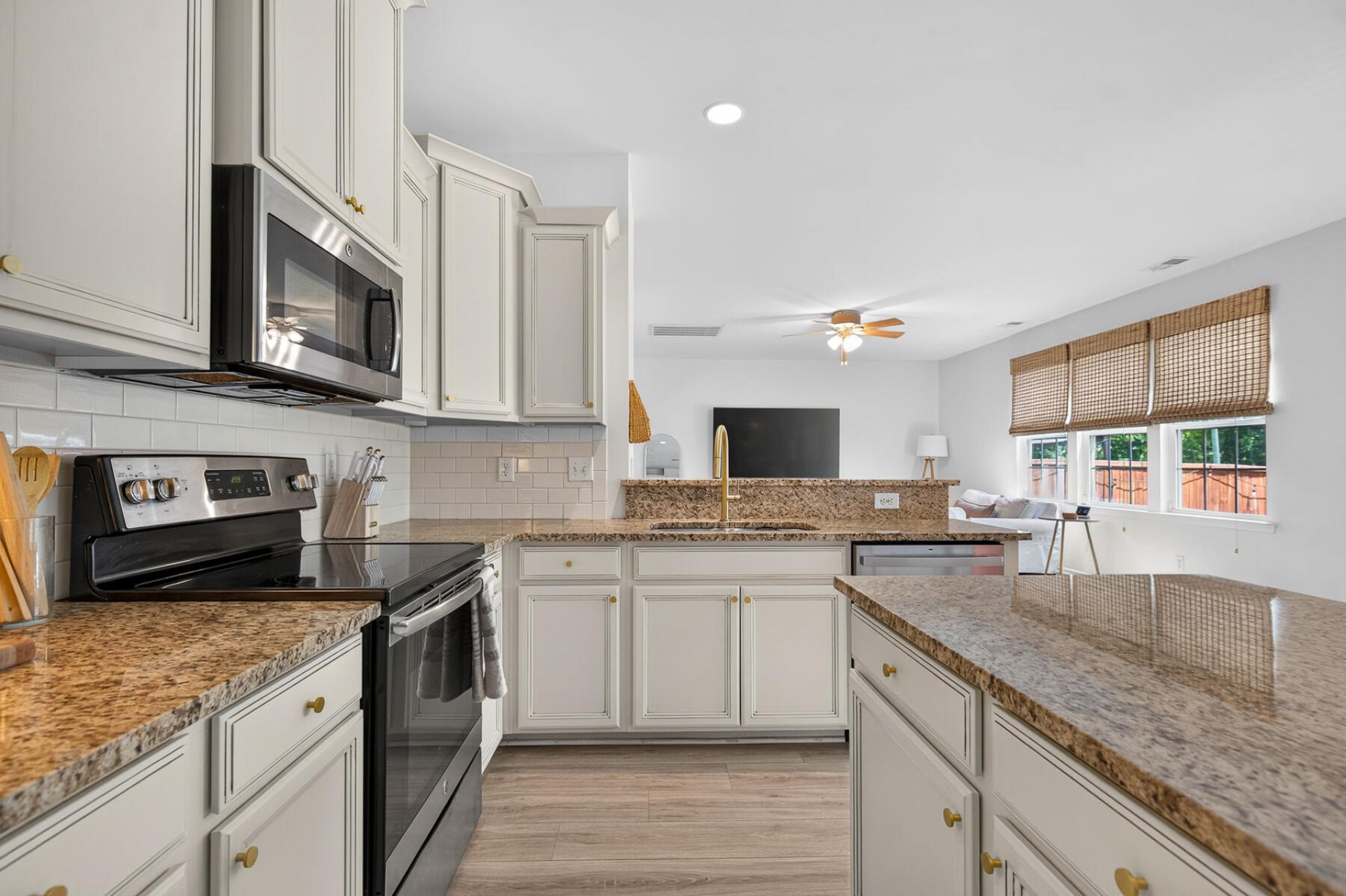 677 Silver Moss Drive Photo 23
